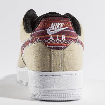 NIKE AIR FORCE 1 07’ LV8