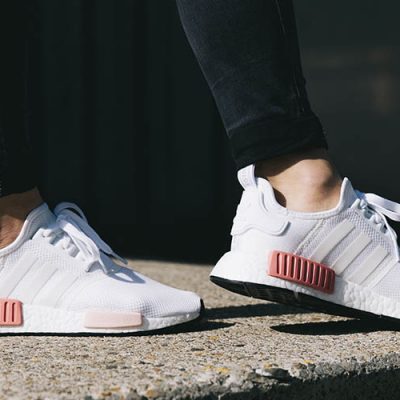 adidas NMD R1 weiß-rosa_seitlich