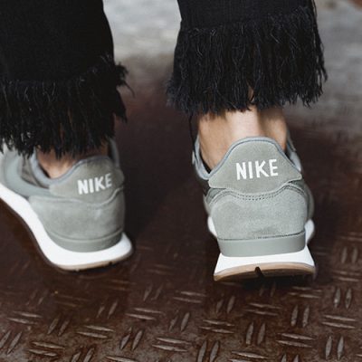 Nike WMS Internationalist in Olive FB_Ferse