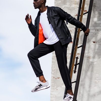 New Balance_mrl247si_2_grau und schwarzes Logo