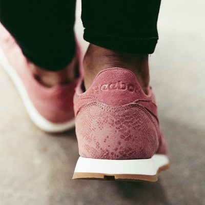Reebok classic leather in rosa Ferse