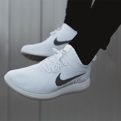Roshe Two Flyknit V2_weißes Upper