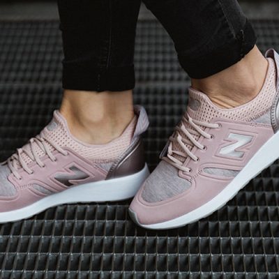 New Balance Sneaker WRL 420 REVlite Slip-On in pink